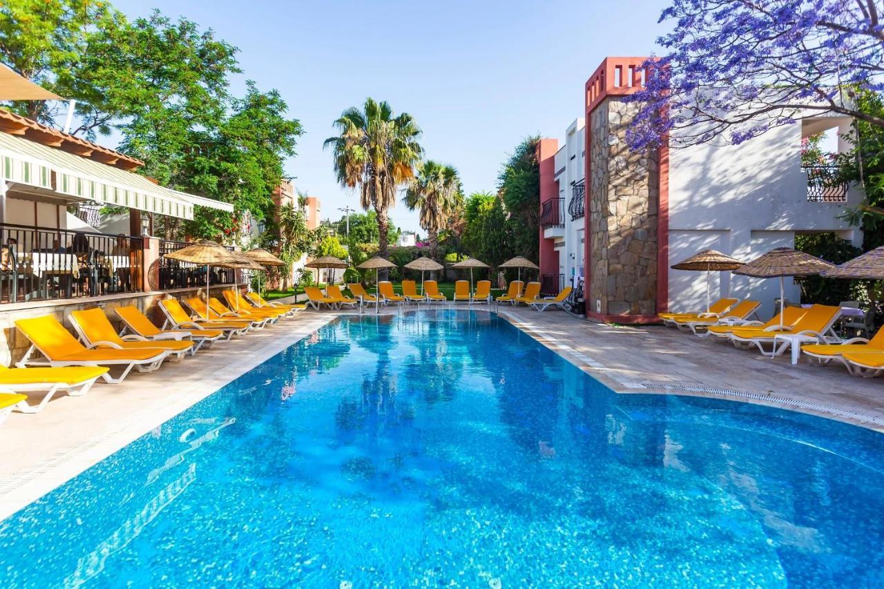Kriss Hotel Bodrum ภายนอก รูปภาพ